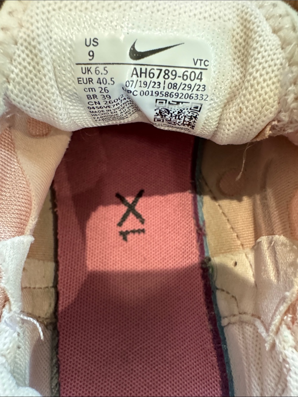 Nike Air 270 - Picture 6 of 8